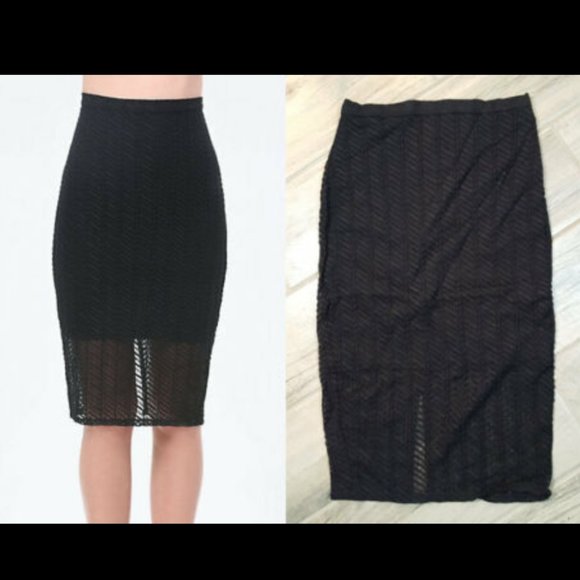NWT BEBE Stripe Mesh Midi Skirt XXS - Picture 1 of 8